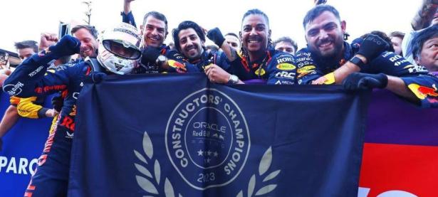 F1日本大奖赛：维斯塔潘夺冠 红牛提前卫冕总冠军