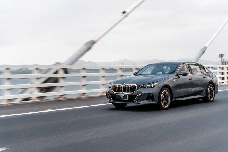 全新BMW 5：盛装之下 任意天涯