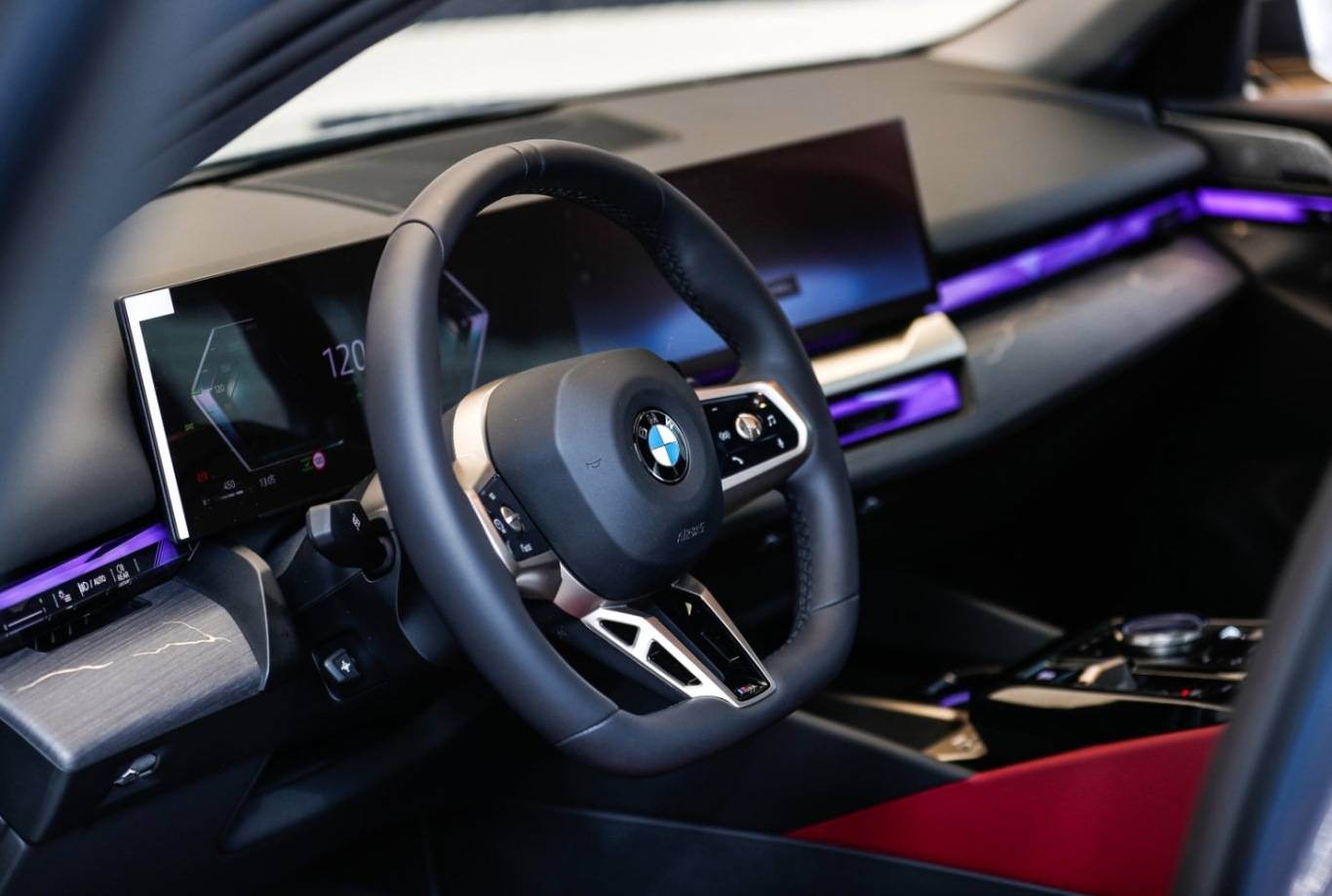 全新BMW 5系：豪华 不止于眼见