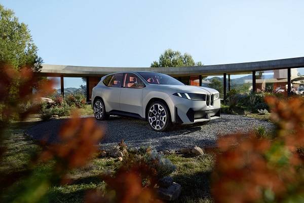 BMW新世代X概念车全球首发，预计2025年投产